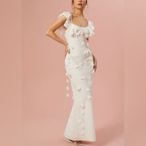 ALTARD STATE LONG WHITE 3D FLORAL DRESS